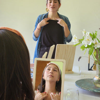 Taller yoga facial y vela de masaje