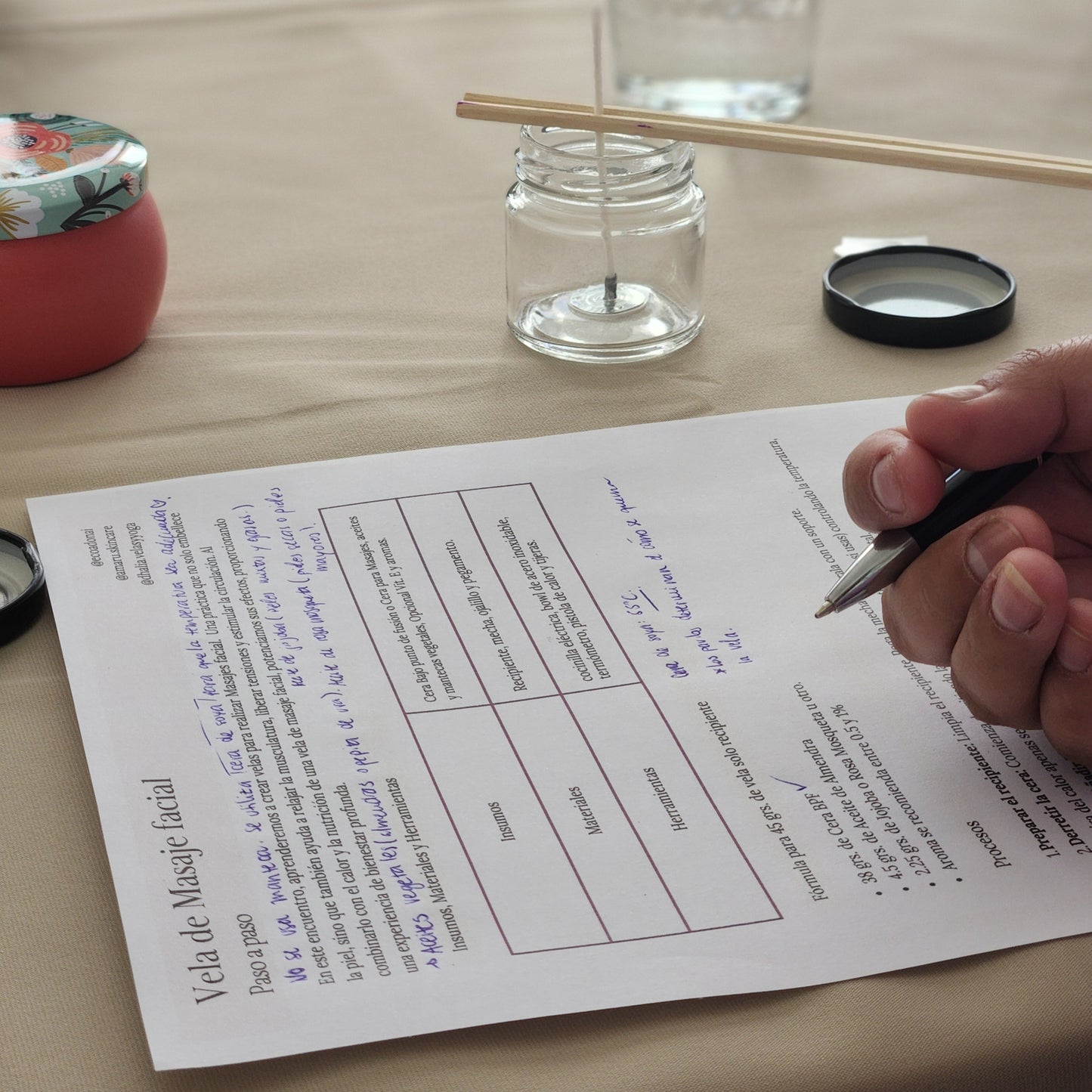 Taller yoga facial y vela de masaje