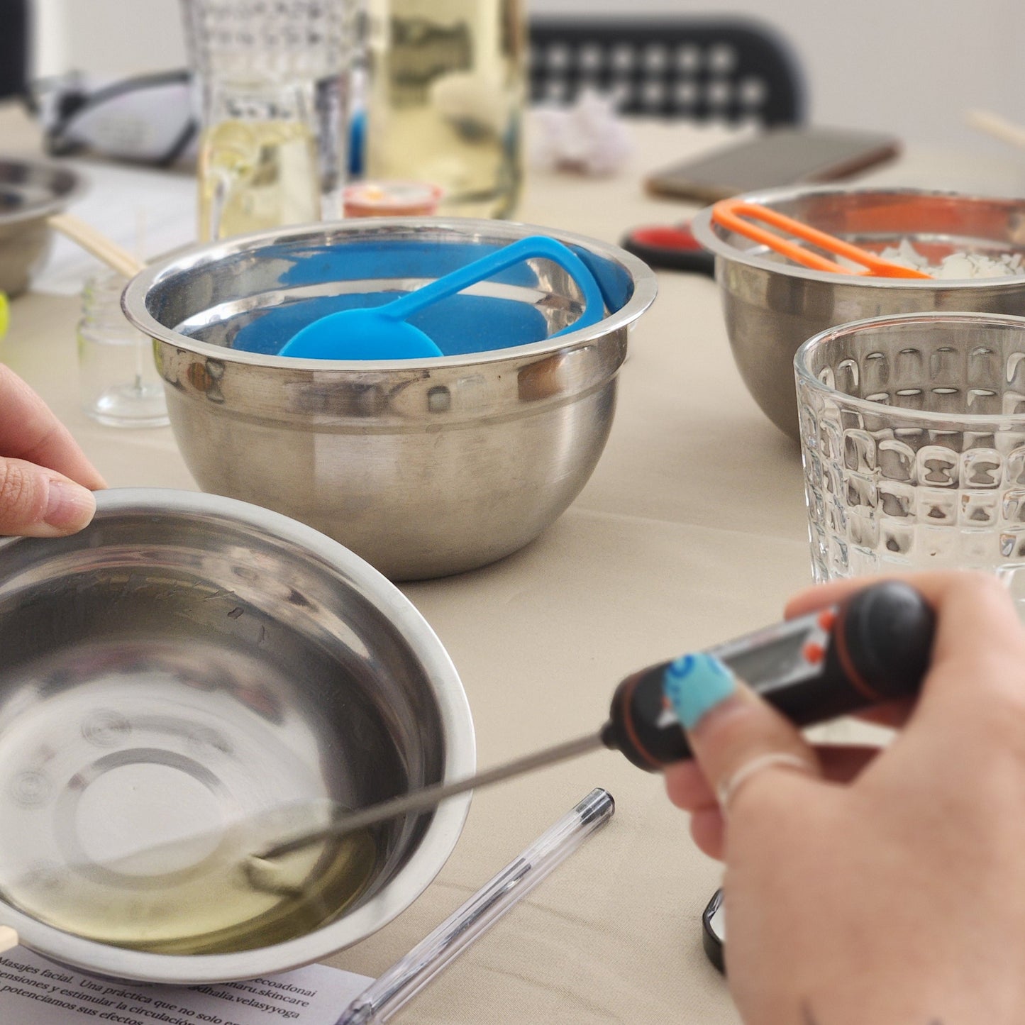 Taller yoga facial y vela de masaje