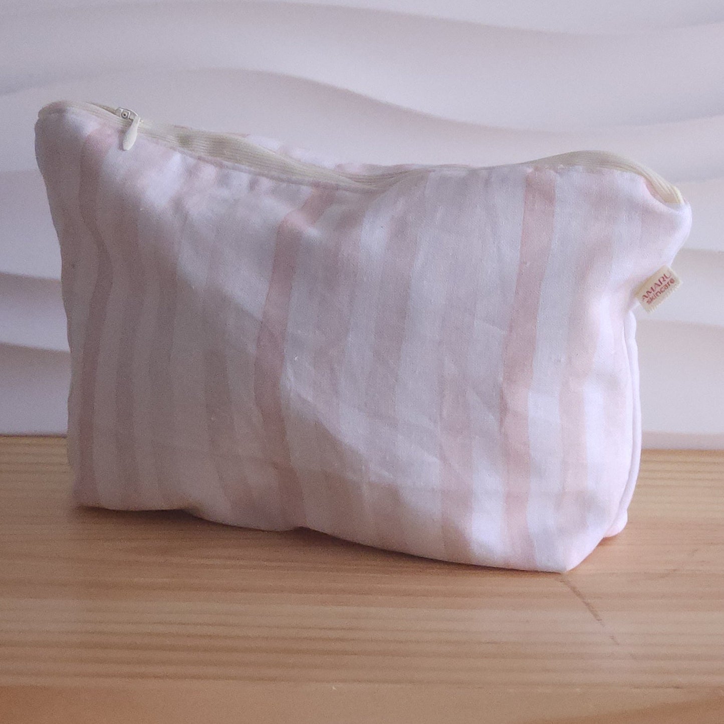 Set Explora | Cosmetiquero + serum + champú + acondicionador + scrunchie