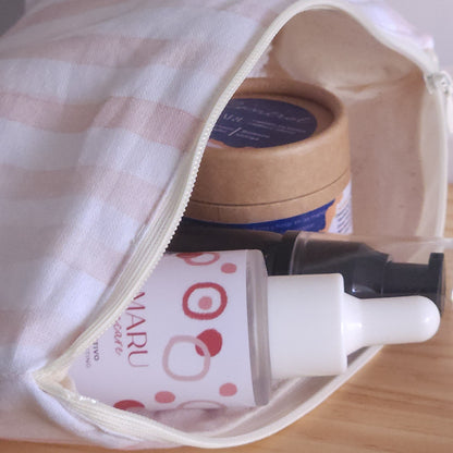 Set Explora | Cosmetiquero + serum + champú + acondicionador + scrunchie