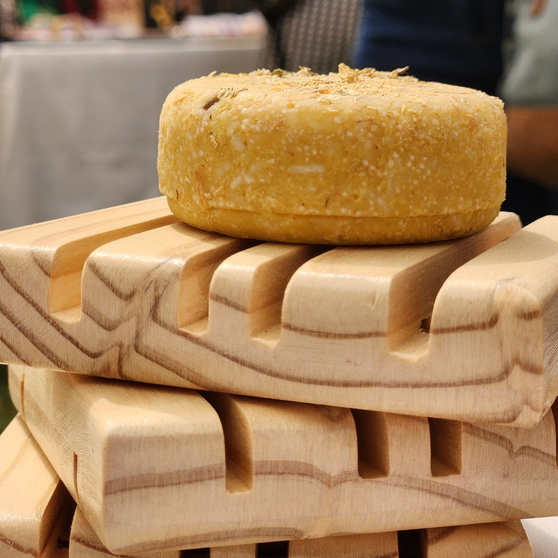 Jabonera de madera image 1